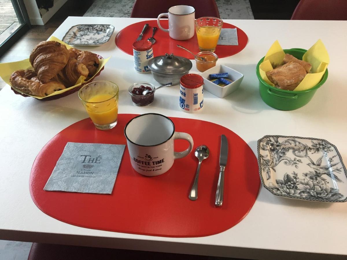 Chez Cathy Et Leo Bed & Breakfast Dinan Ngoại thất bức ảnh